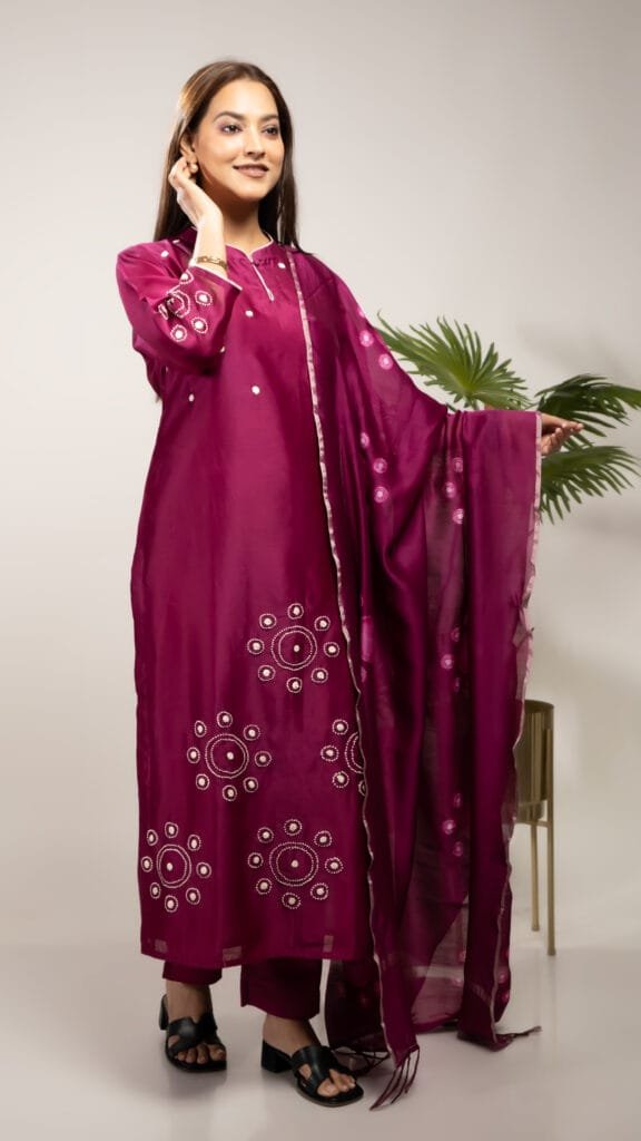 chanderi silk kurta set with french knot work